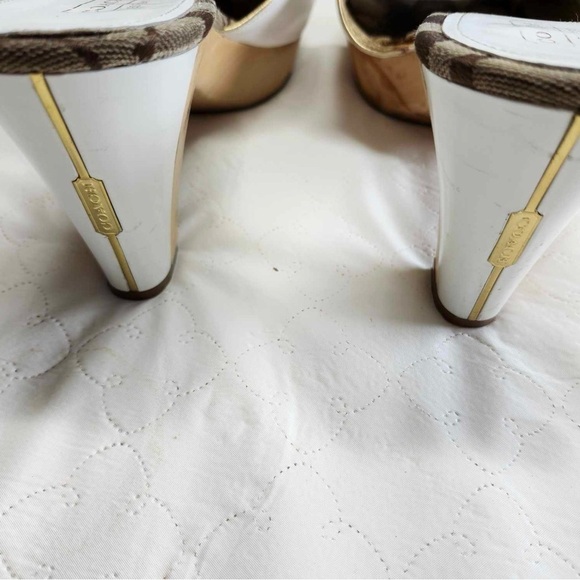 Coach Kathie Signature Wedge  Heels - Picture 5 of 8